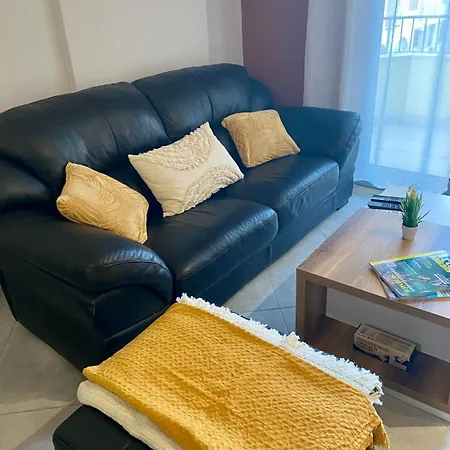 Joris Place With Balcony Apartamento *