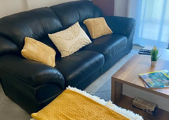 Joris Place With Balcony Apartamento *